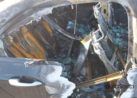 2019 Mercedes-Benz C 300 из США, поврежденный, VIN 55SWF8DB2KU303657